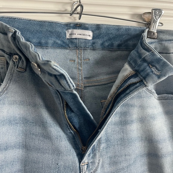 Good American Skinny Blue Distressed Jeans - Picture 7 of 12